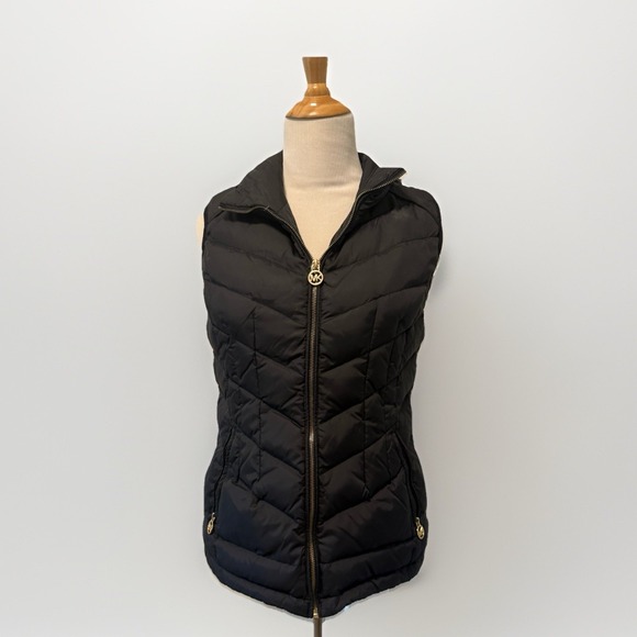Michel Kors ultra-light weight down fill‎ black waterproof vest M - Picture 1 of 6
